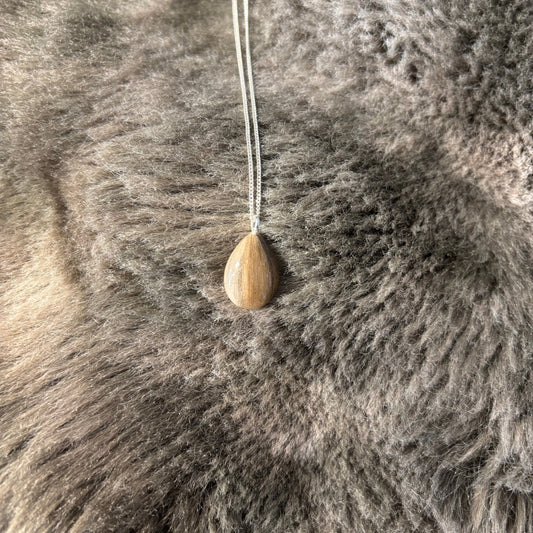 Erinnerungskette mit personalisiertem Fellanhänger, Tropfen