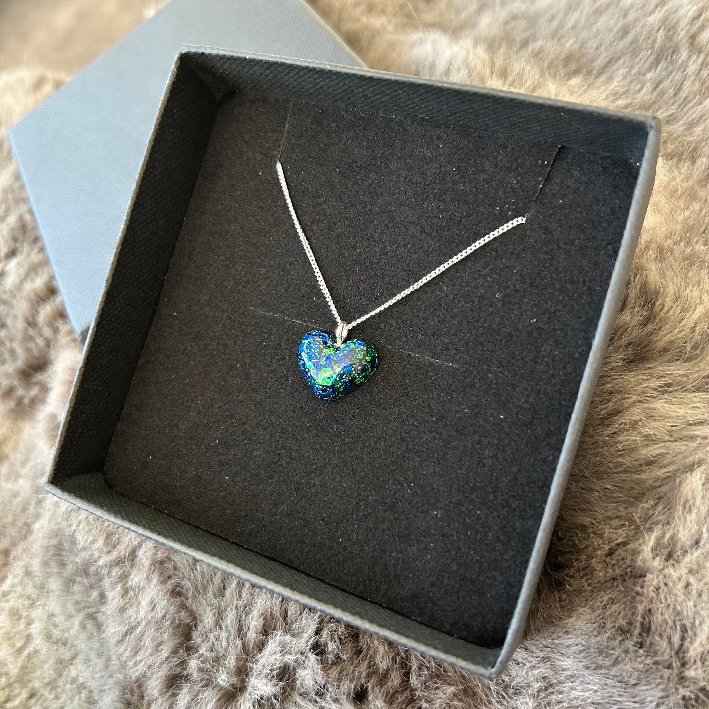 Kette mit personalisiertem Herzanhänger