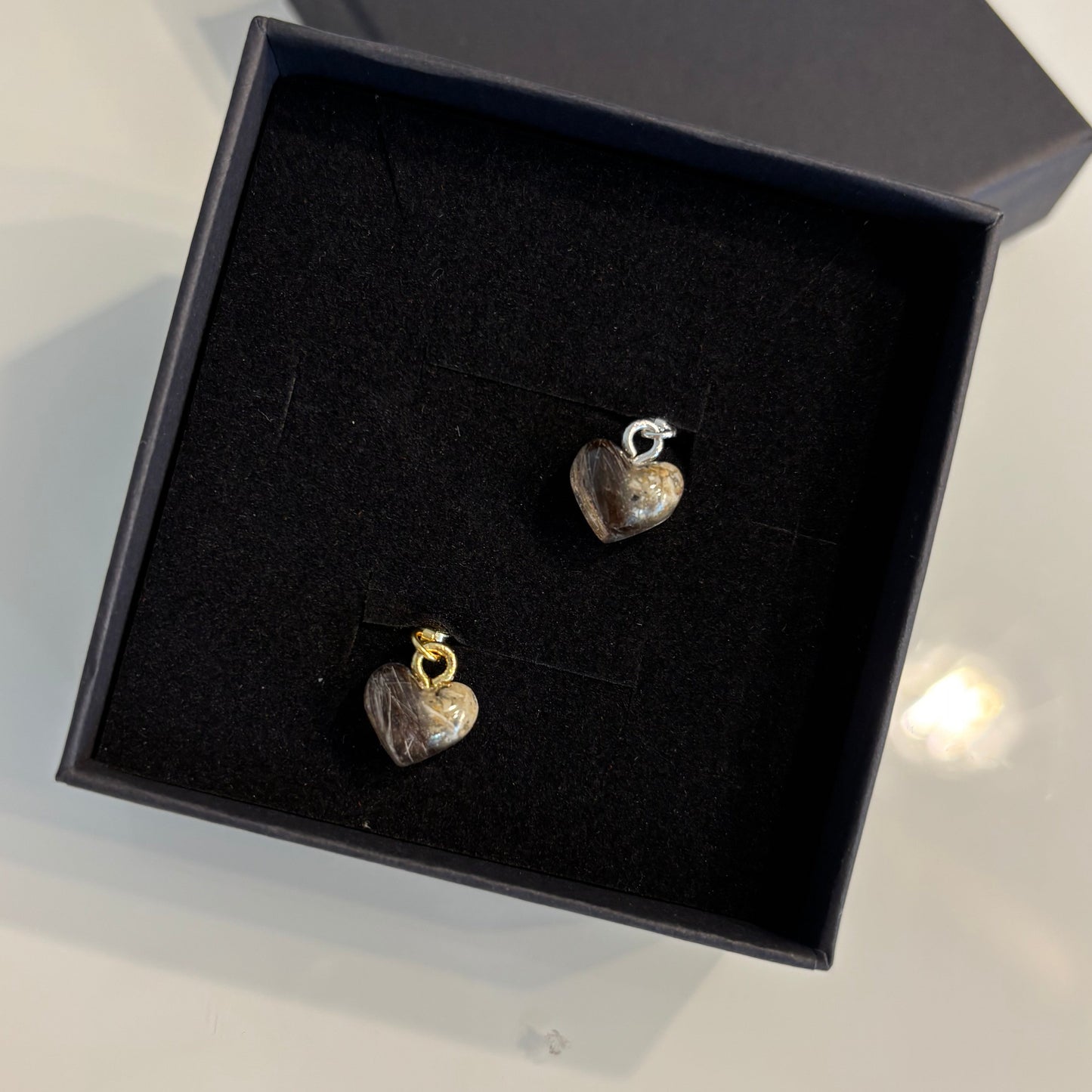 Erinnerungscharm mit personalisiertem Fellanhänger